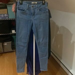 Levi’s 710 skinny Jean. Size 27. Light/medium wash